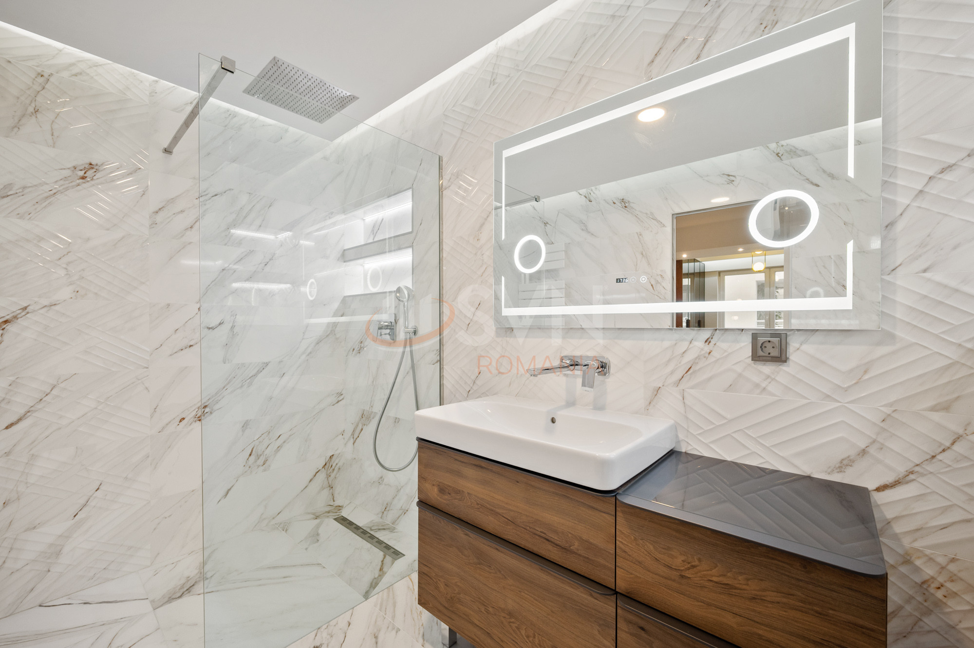 3 camere cu loc parcare subteran inclus Bucuresti/Herastrau