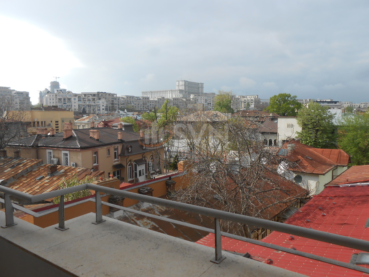 3 camere cu loc parcare subteran inclus Bucuresti/Parcul Carol