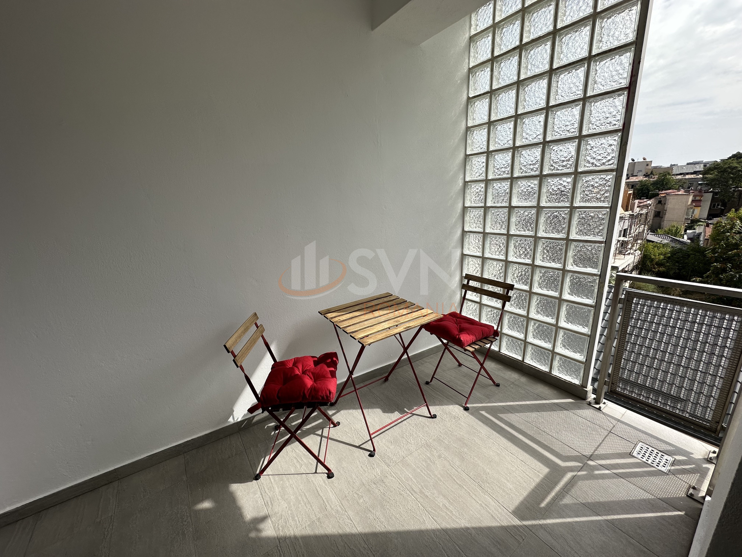 3 camere cu loc parcare subteran inclus Bucuresti/Dorobanti