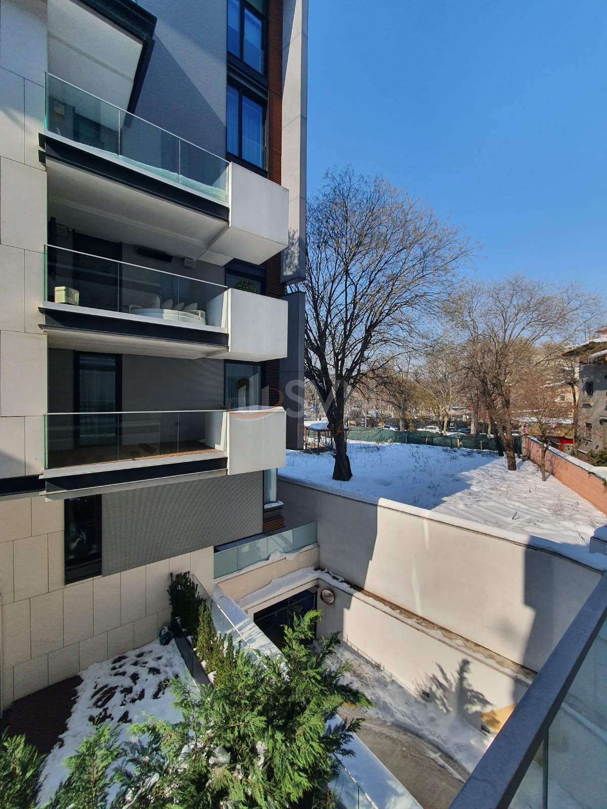 3 camere cu loc parcare subteran inclus Bucuresti/Primaverii