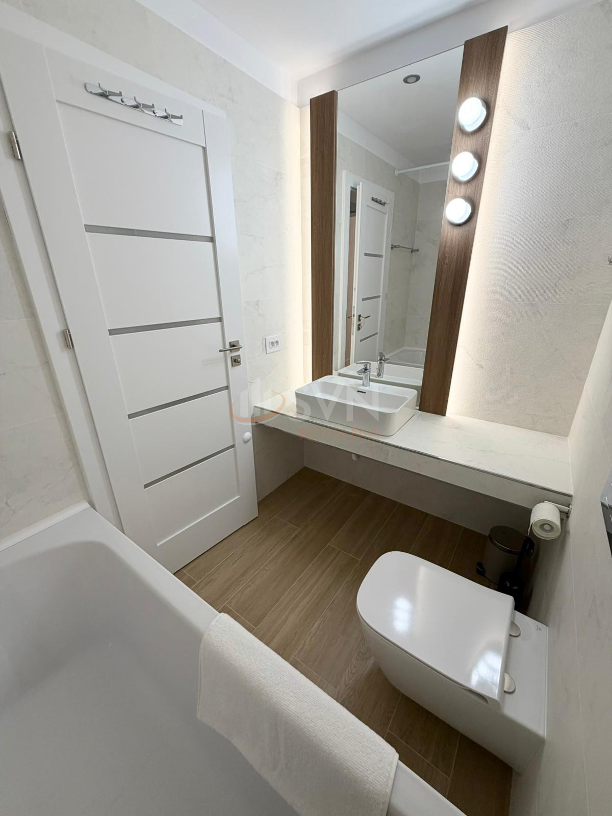 3 camere cu loc parcare subteran inclus Bucuresti/Pipera