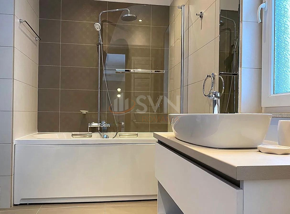 3 camere cu loc parcare subteran inclus Bucuresti/Herastrau