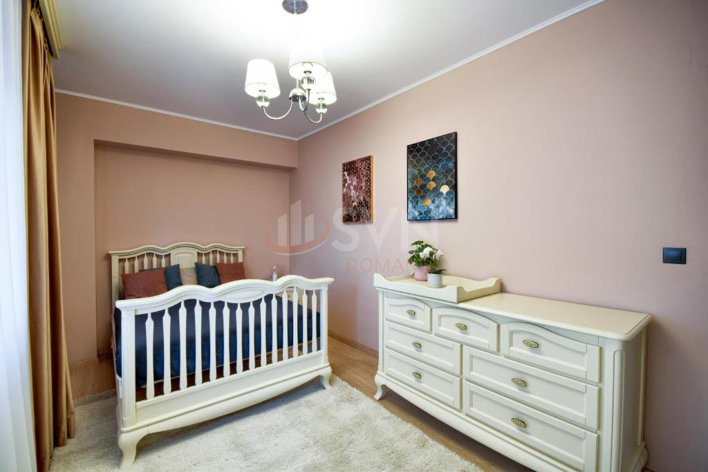 3 camere cu loc parcare subteran inclus Bucuresti/Herastrau