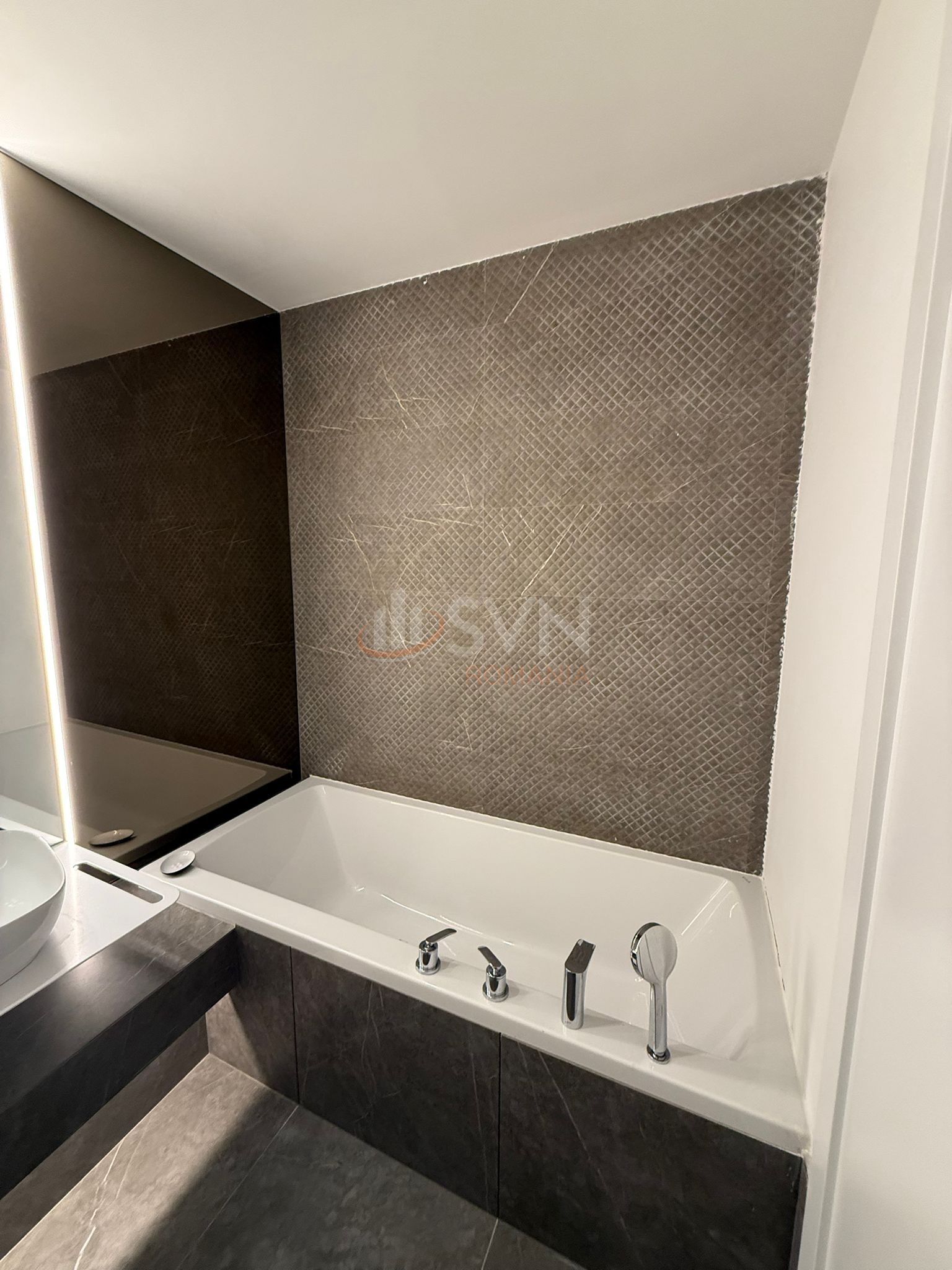 3 camere cu loc parcare subteran inclus Bucuresti/Floreasca