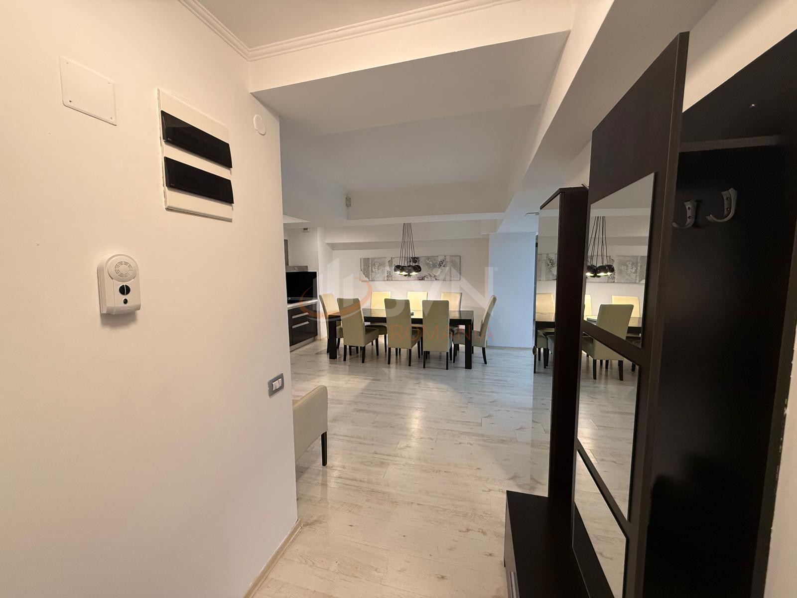 3 camere cu loc parcare subteran inclus Bucuresti/Herastrau