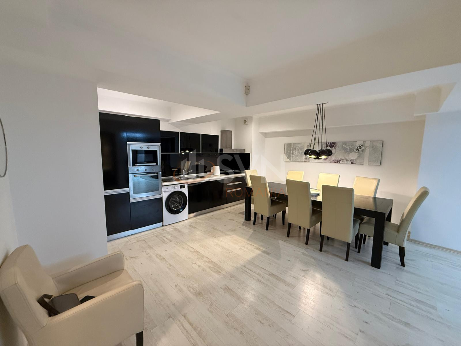 3 camere cu loc parcare subteran inclus Bucuresti/Herastrau