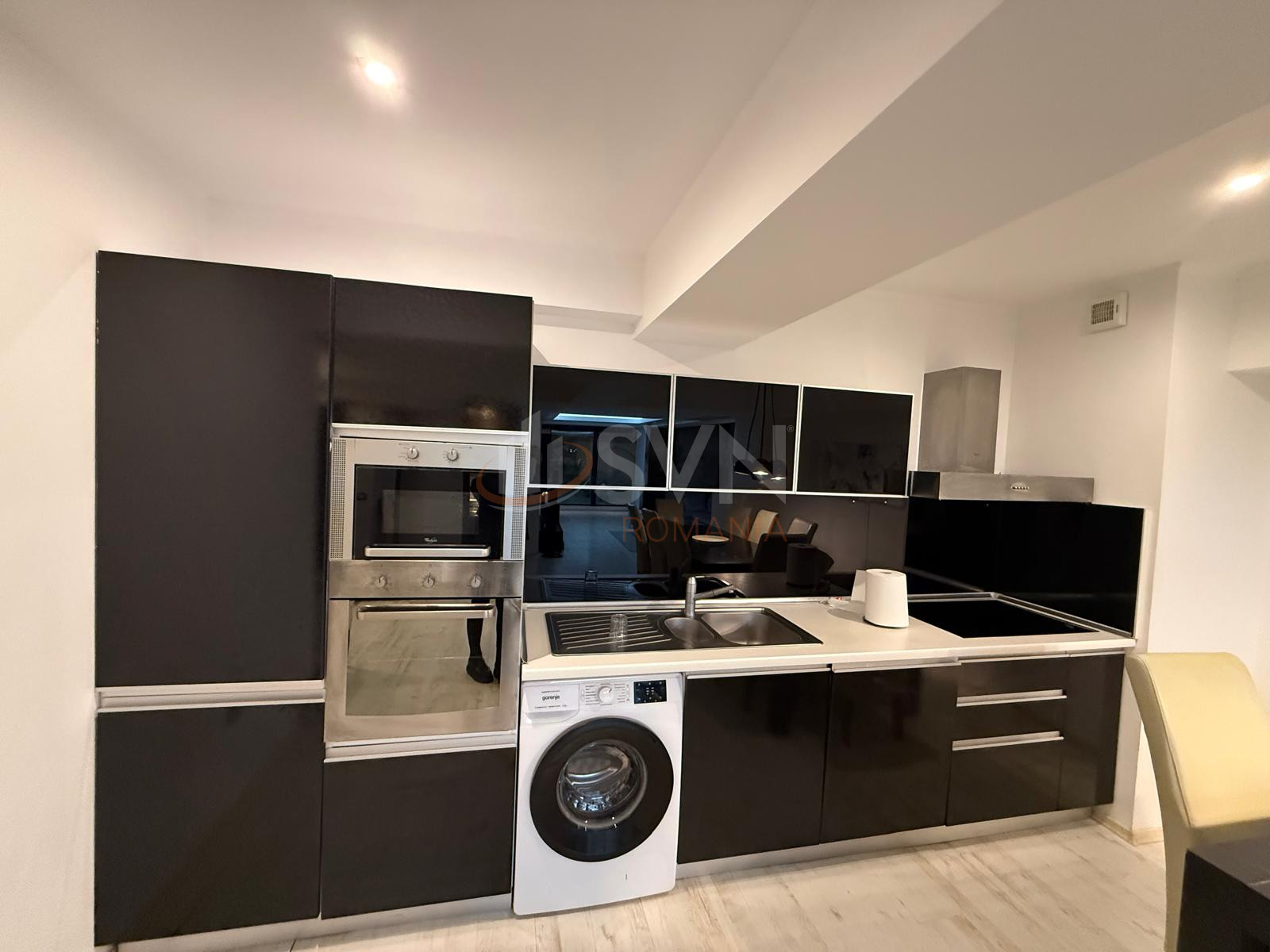 3 camere cu loc parcare subteran inclus Bucuresti/Herastrau