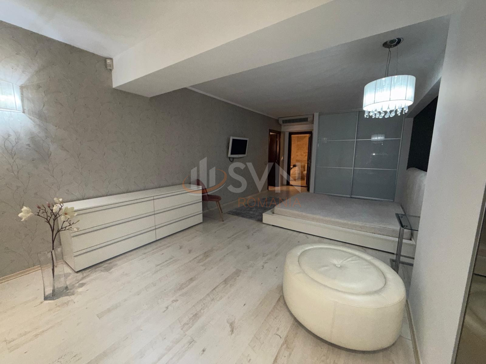 3 camere cu loc parcare subteran inclus Bucuresti/Herastrau