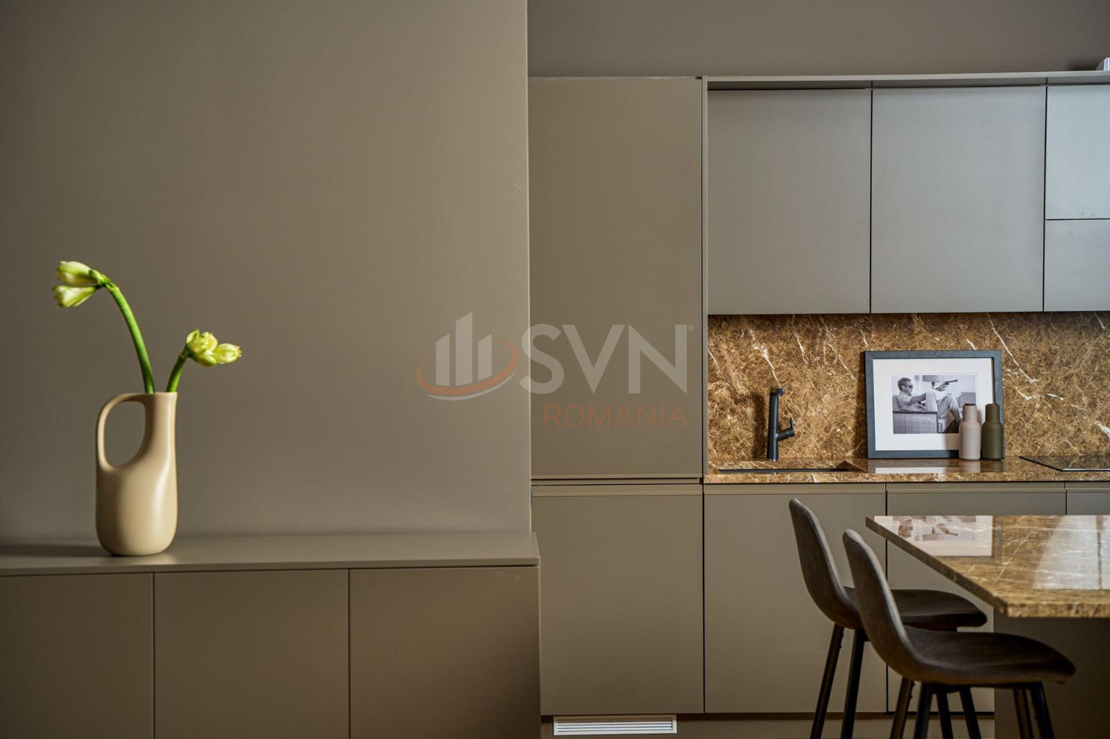 3 camere cu loc parcare subteran inclus Bucuresti/Herastrau