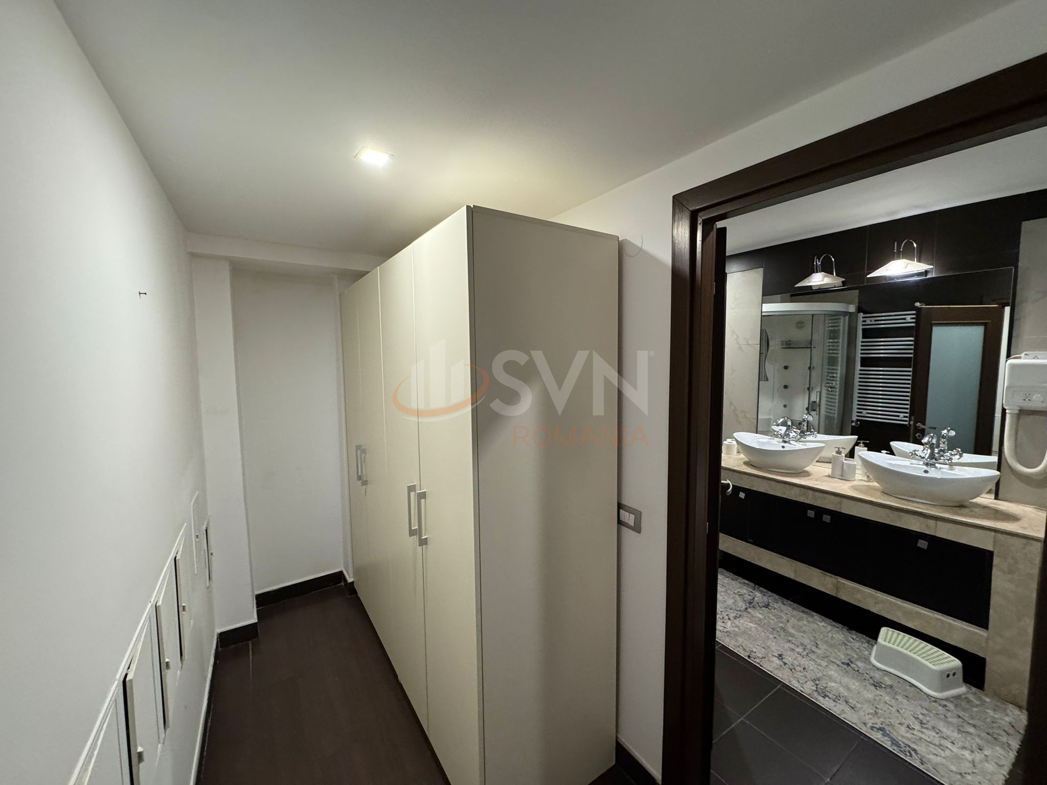 3 camere cu loc parcare subteran inclus Bucuresti/Herastrau