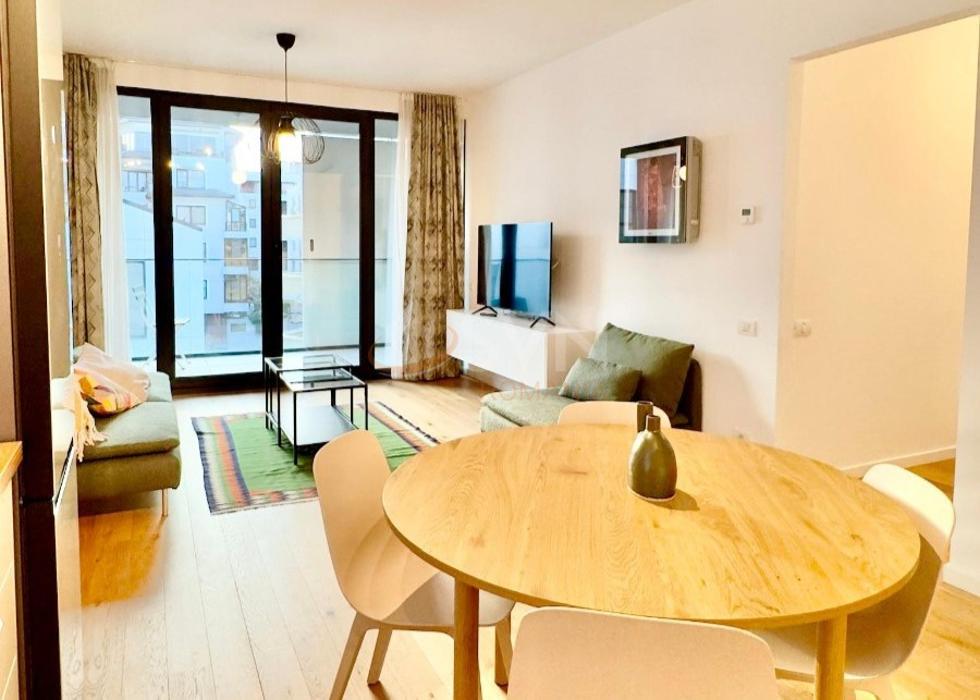 3 camere cu loc parcare subteran inclus Bucuresti/Herastrau