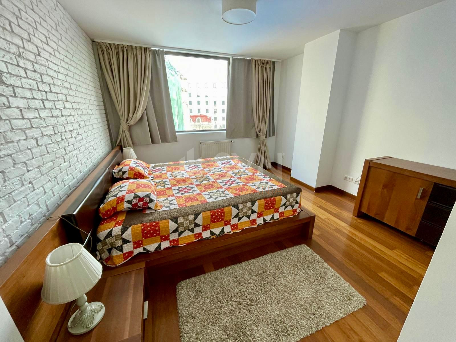 3 camere cu loc parcare subteran inclus Bucuresti/Herastrau