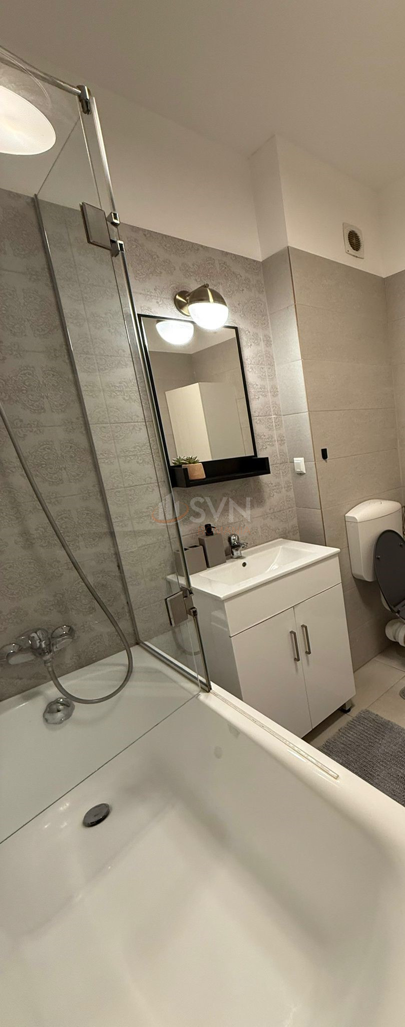 3 camere cu loc parcare subteran inclus Bucuresti/Pipera