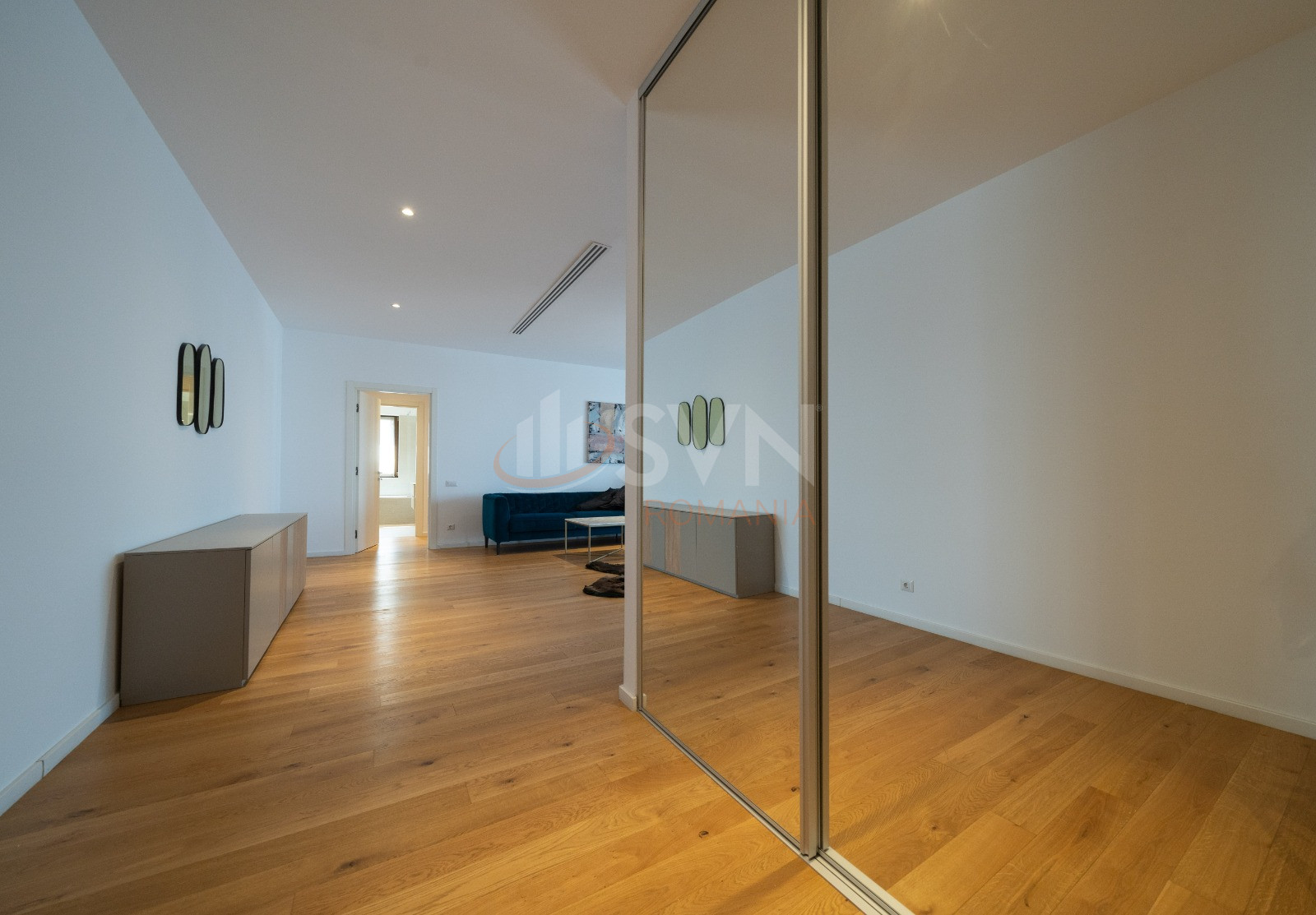 3 camere cu loc parcare subteran inclus Bucuresti/Herastrau