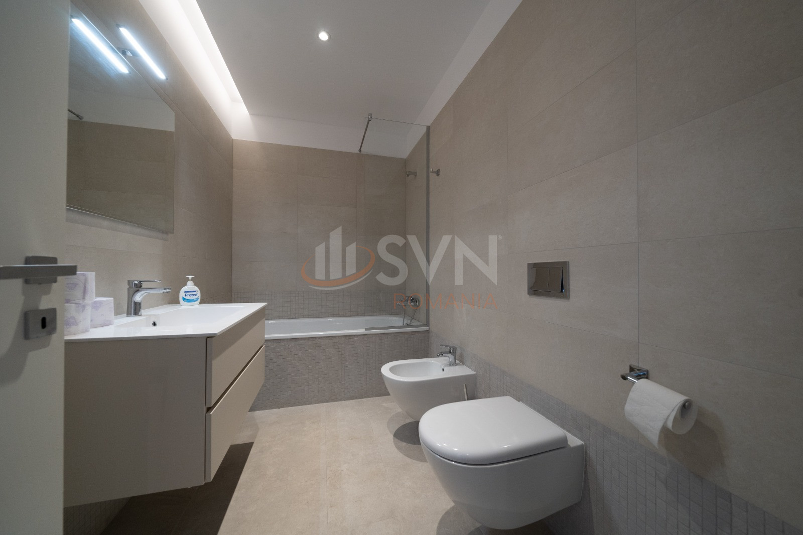 3 camere cu loc parcare subteran inclus Bucuresti/Herastrau