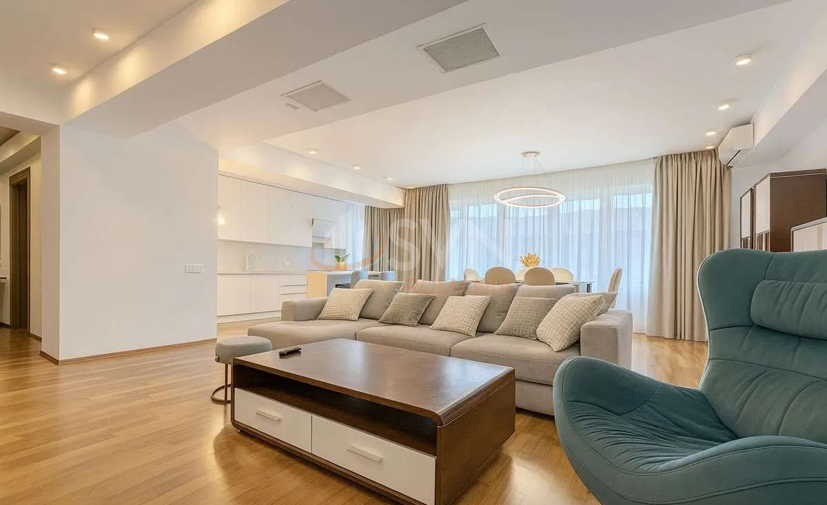 3 camere cu loc parcare subteran inclus Bucuresti/Herastrau