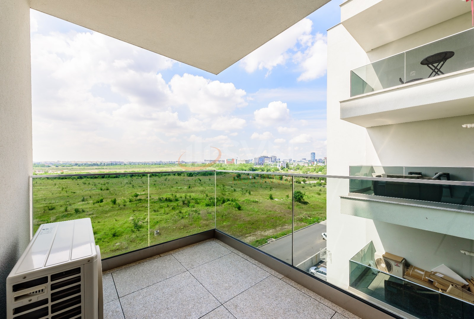 3 camere cu loc parcare subteran inclus Bucuresti/Pipera