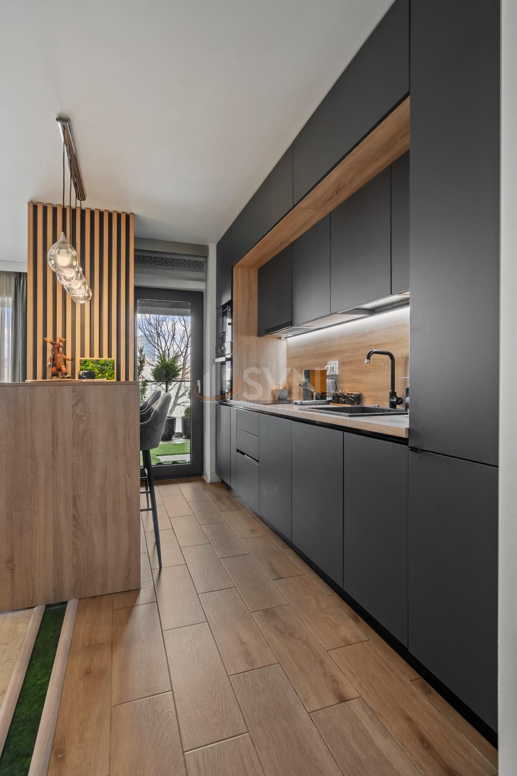 3 camere cu loc parcare subteran inclus Bucuresti/P-ta Presei Libere