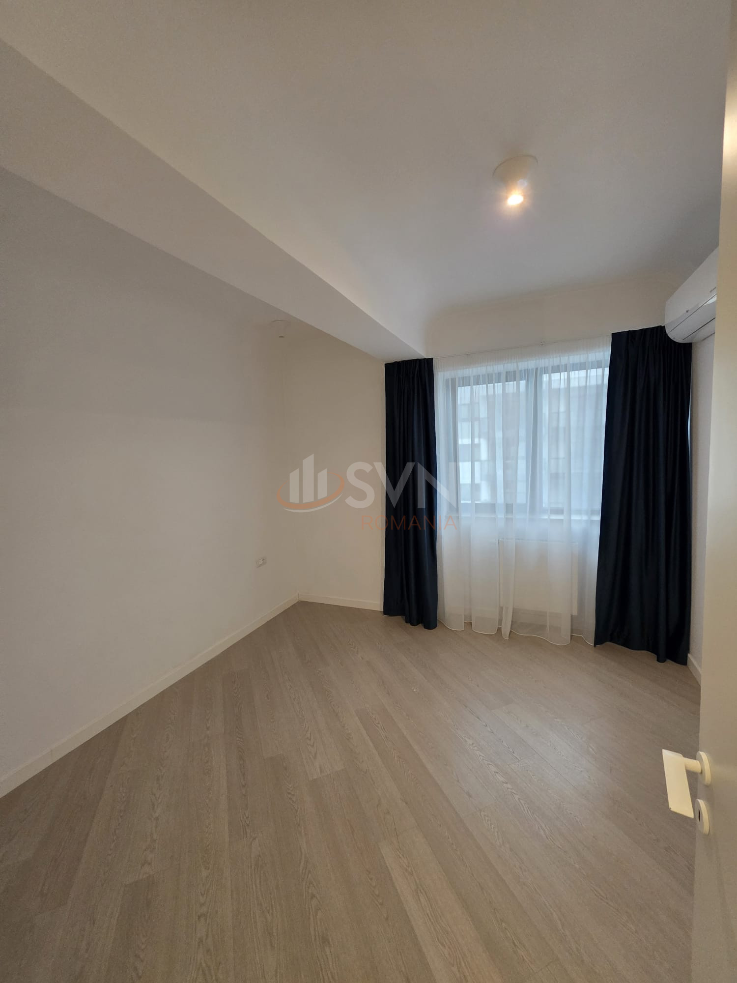 3 camere cu loc parcare subteran inclus Bucuresti/Pipera