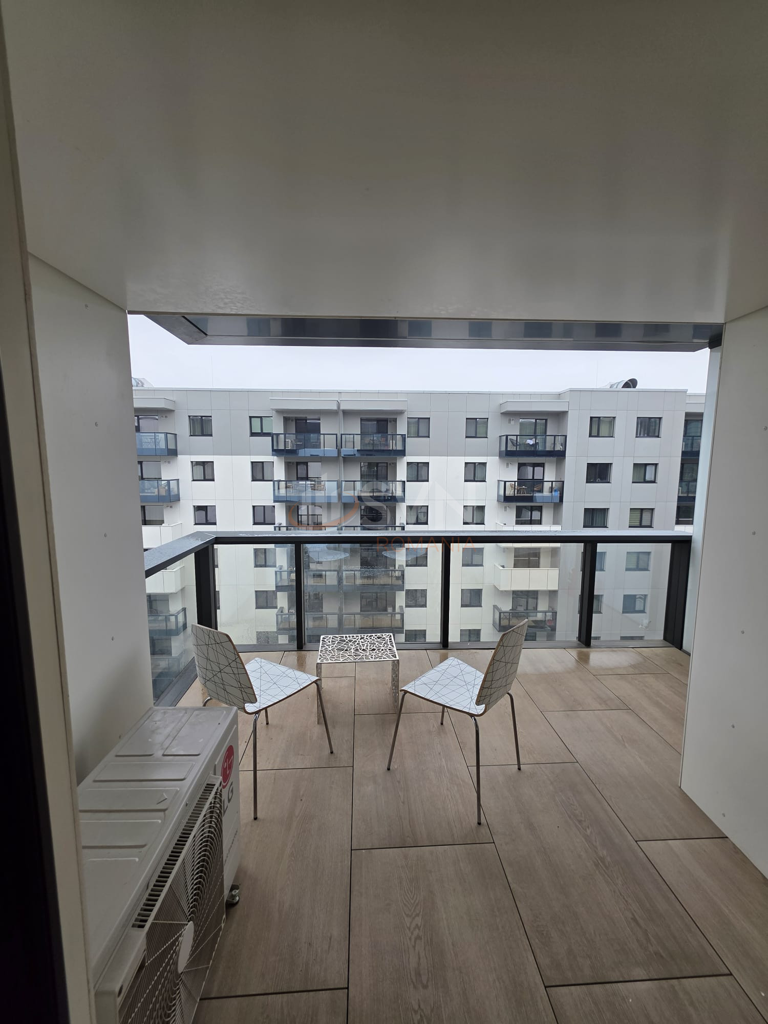 3 camere cu loc parcare subteran inclus Bucuresti/Pipera