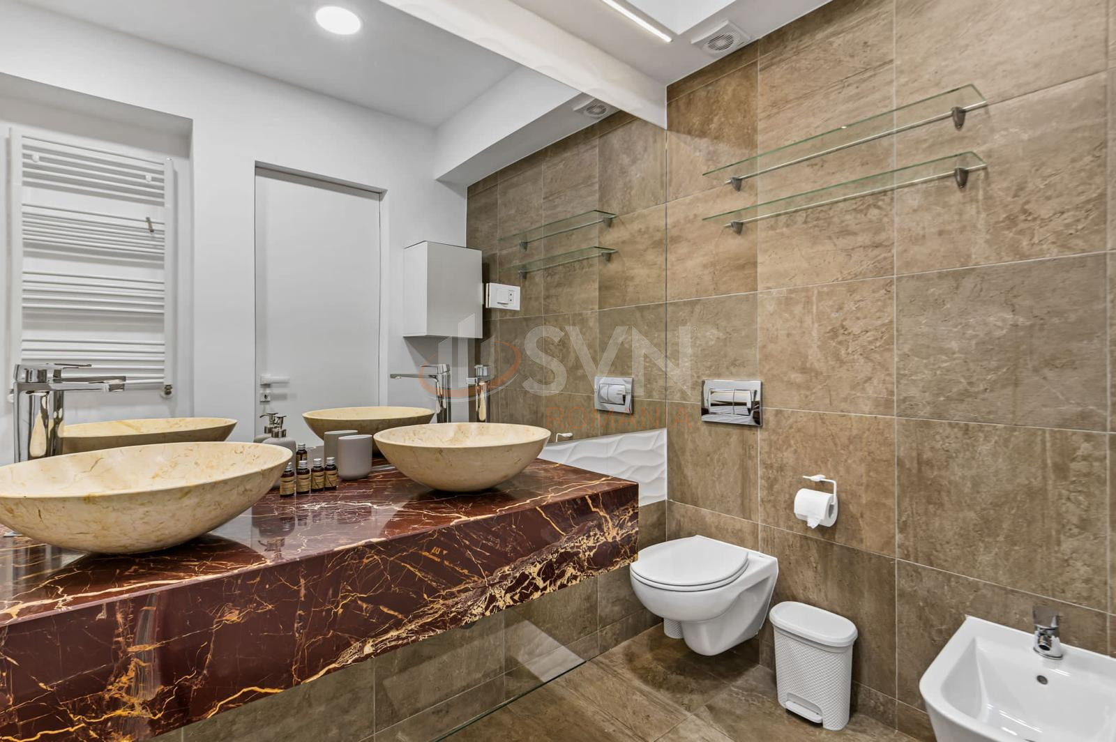 3 camere cu loc parcare subteran inclus Bucuresti/Pipera