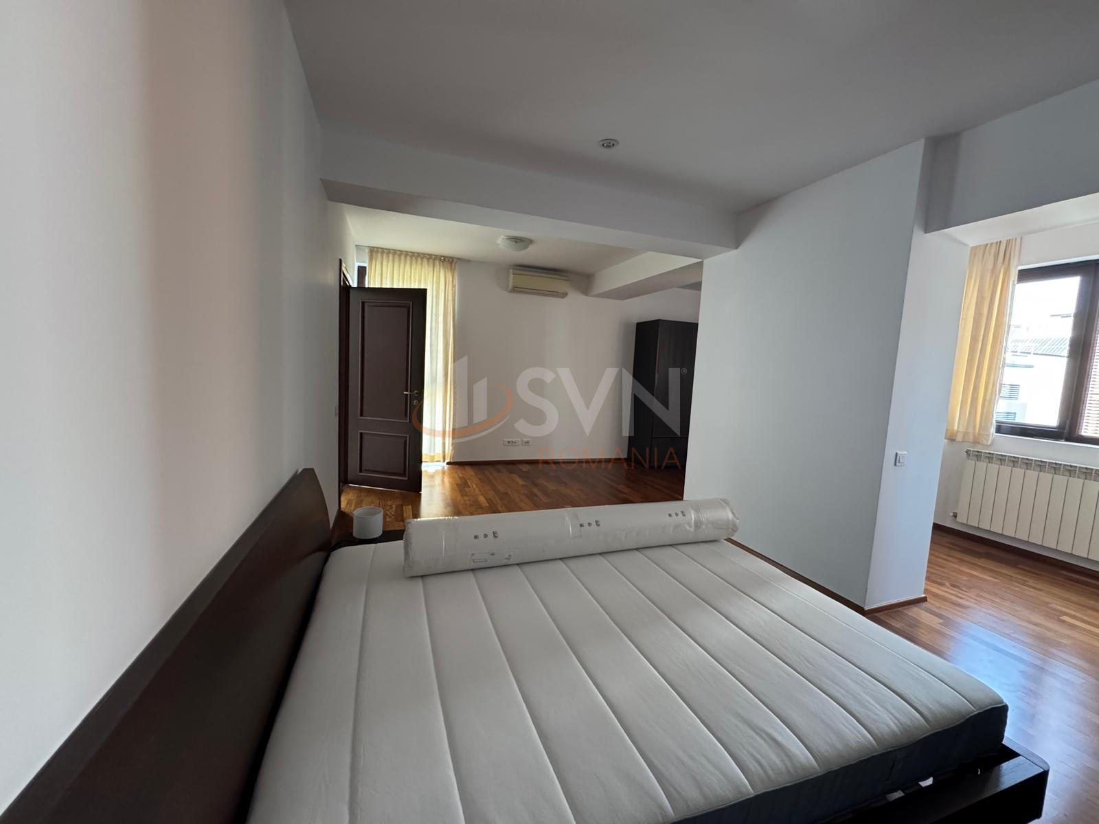 3 camere cu loc parcare subteran inclus Bucuresti/Herastrau
