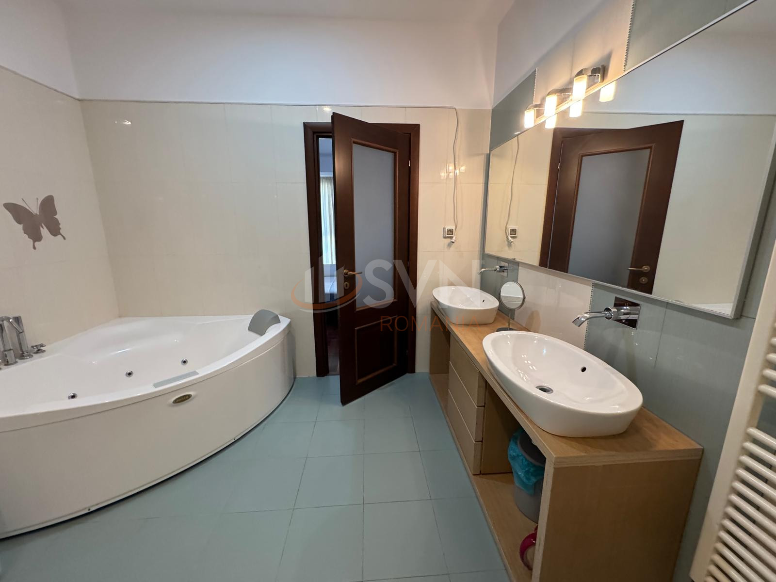 3 camere cu loc parcare subteran inclus Bucuresti/Herastrau