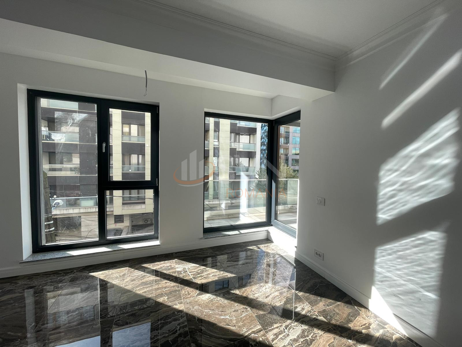 3 camere cu loc parcare subteran inclus Bucuresti/Baneasa