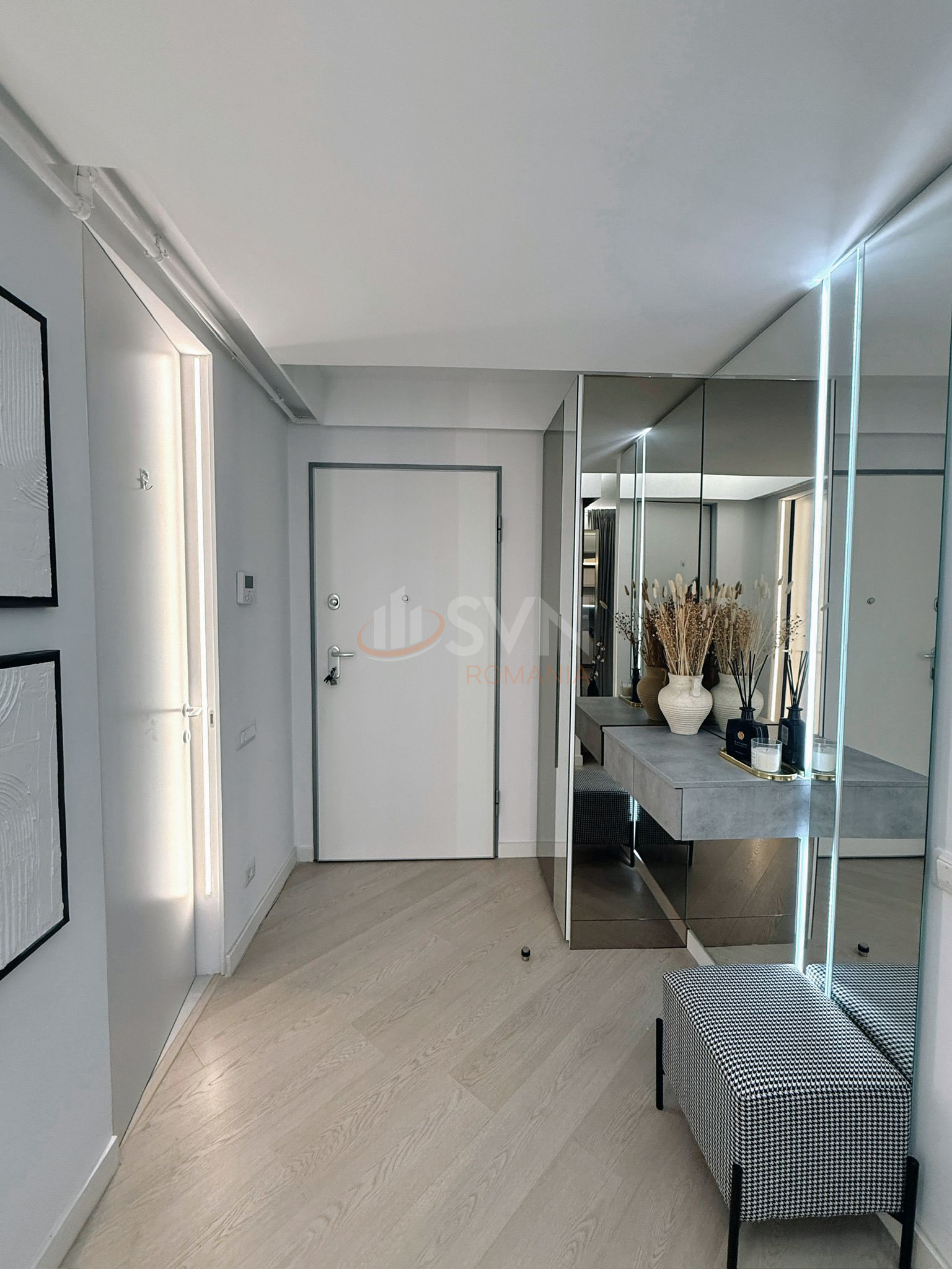 3 camere cu loc parcare subteran inclus Bucuresti/Pipera