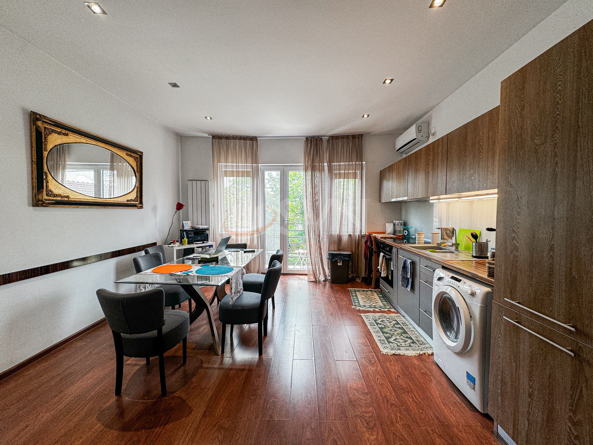 3 camere cu loc parcare subteran inclus Bucuresti/Amzei