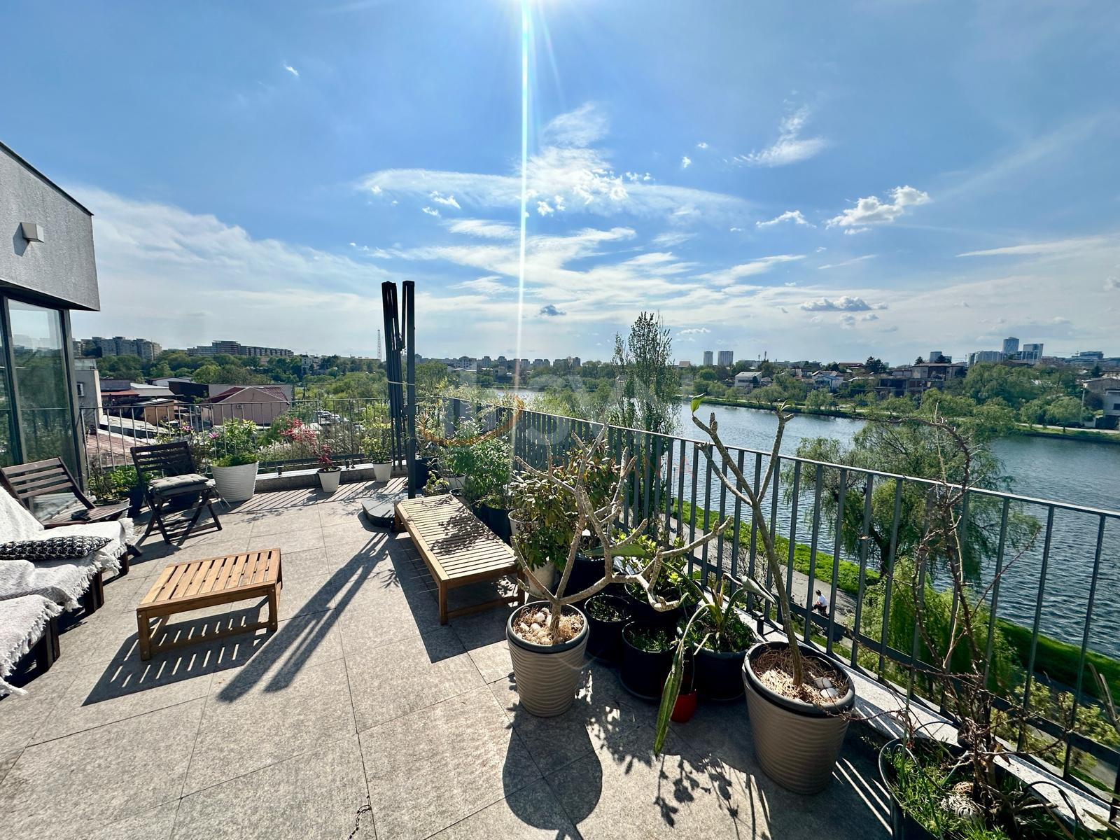 3 camere cu loc parcare subteran inclus Bucuresti/Lacul Tei