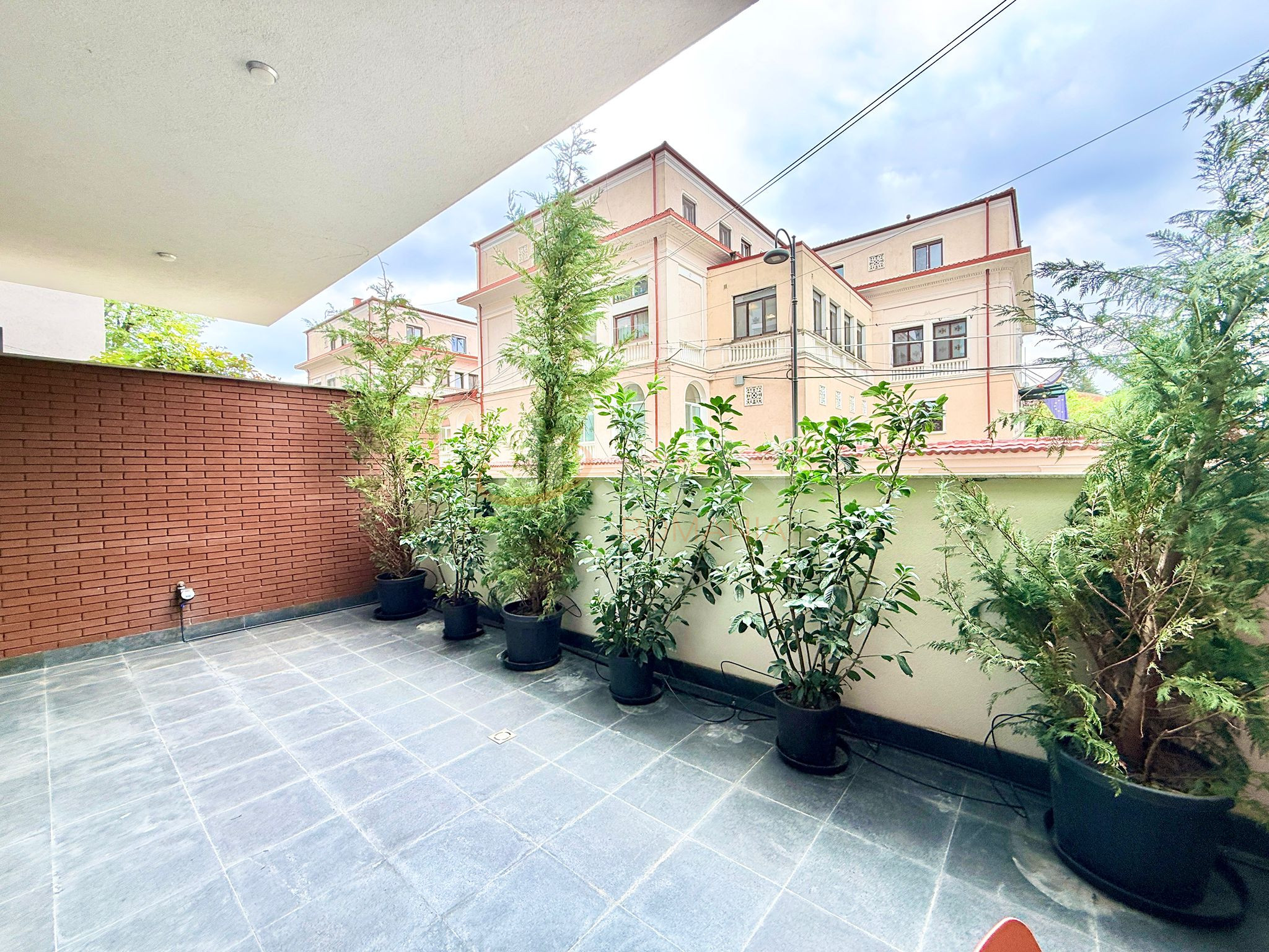 3 camere cu loc parcare subteran inclus Bucuresti/Primaverii