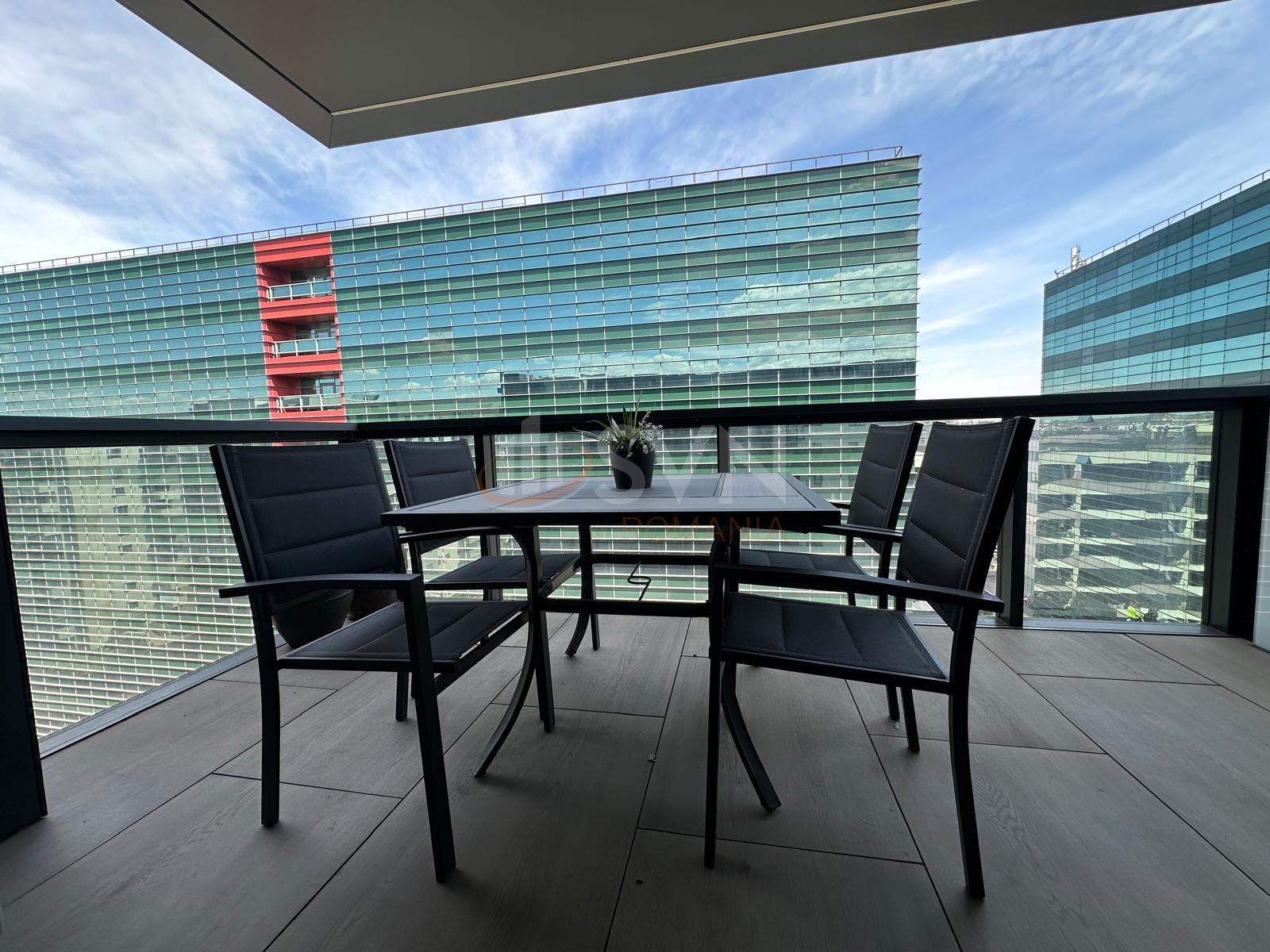 3 camere cu loc parcare subteran inclus Bucuresti/Pipera