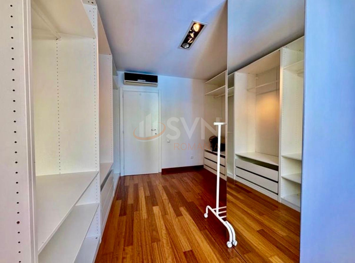 3 camere cu loc parcare subteran inclus Bucuresti/Herastrau