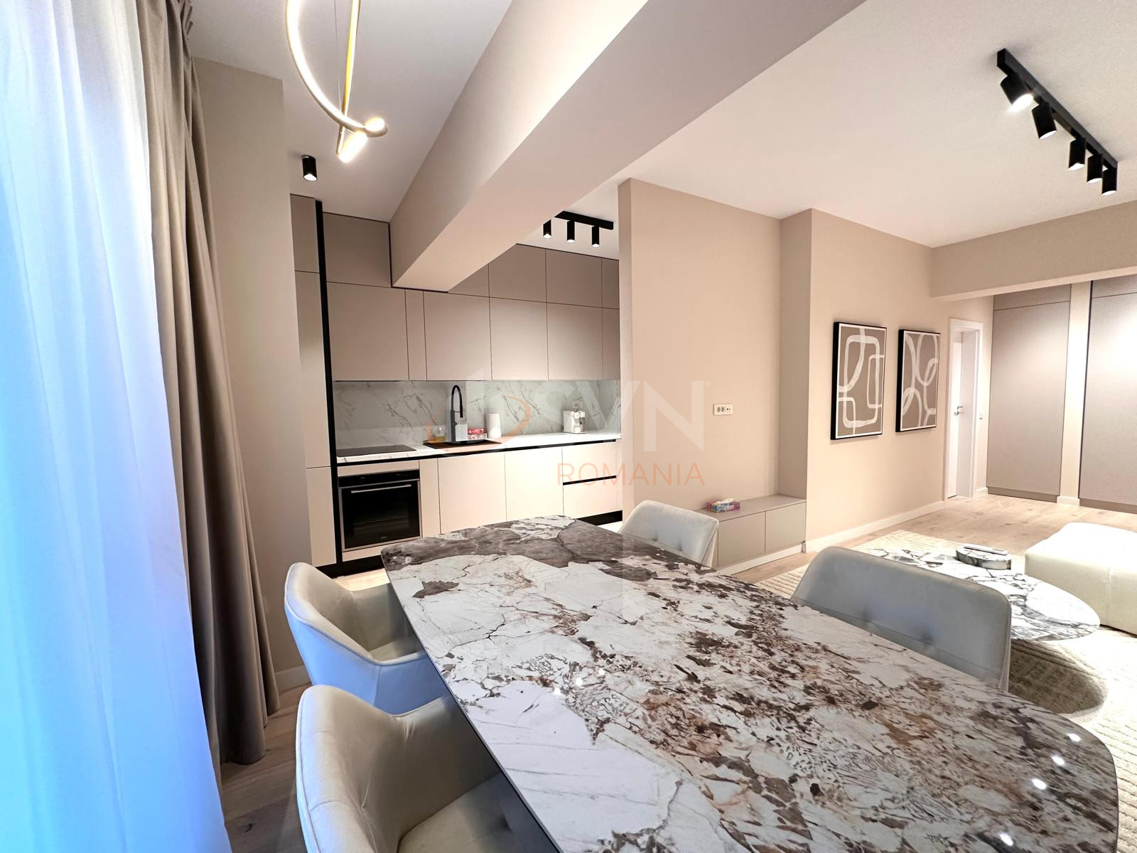 3 camere cu loc parcare subteran inclus Bucuresti/Pipera