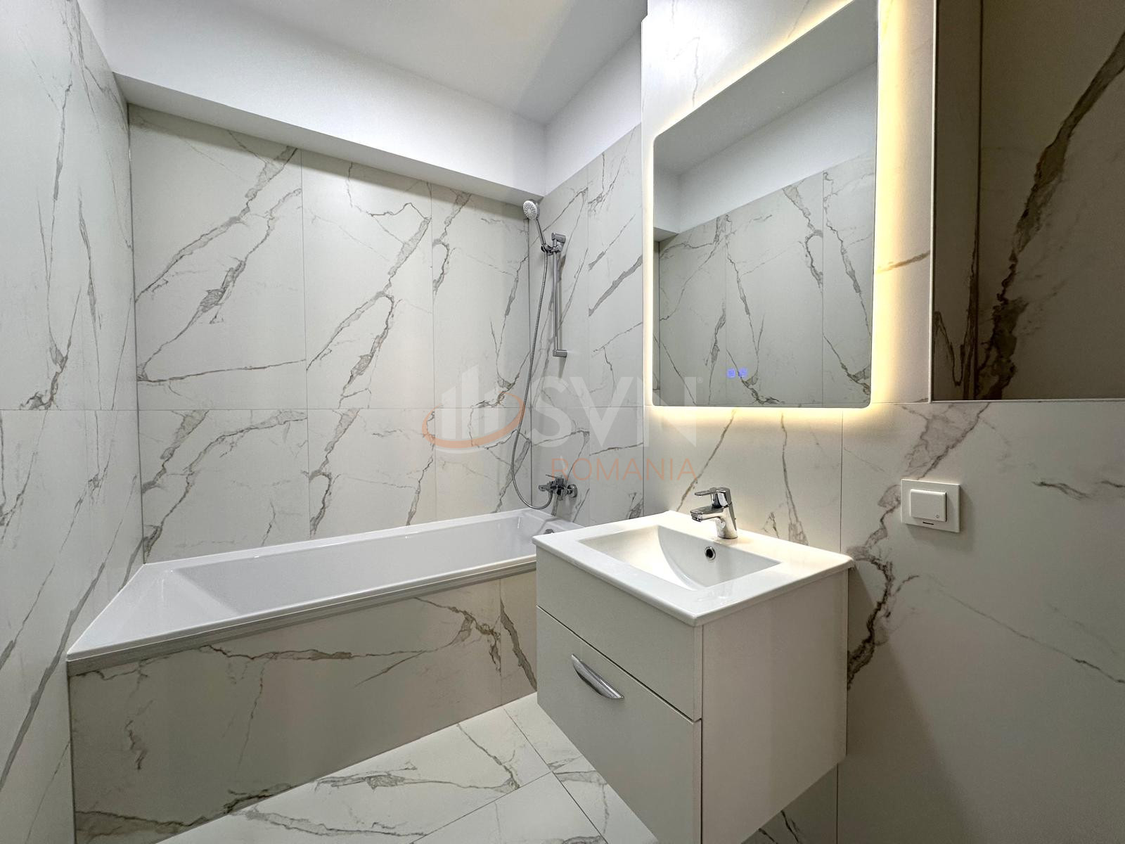 3 camere cu loc parcare subteran inclus Bucuresti/Pipera