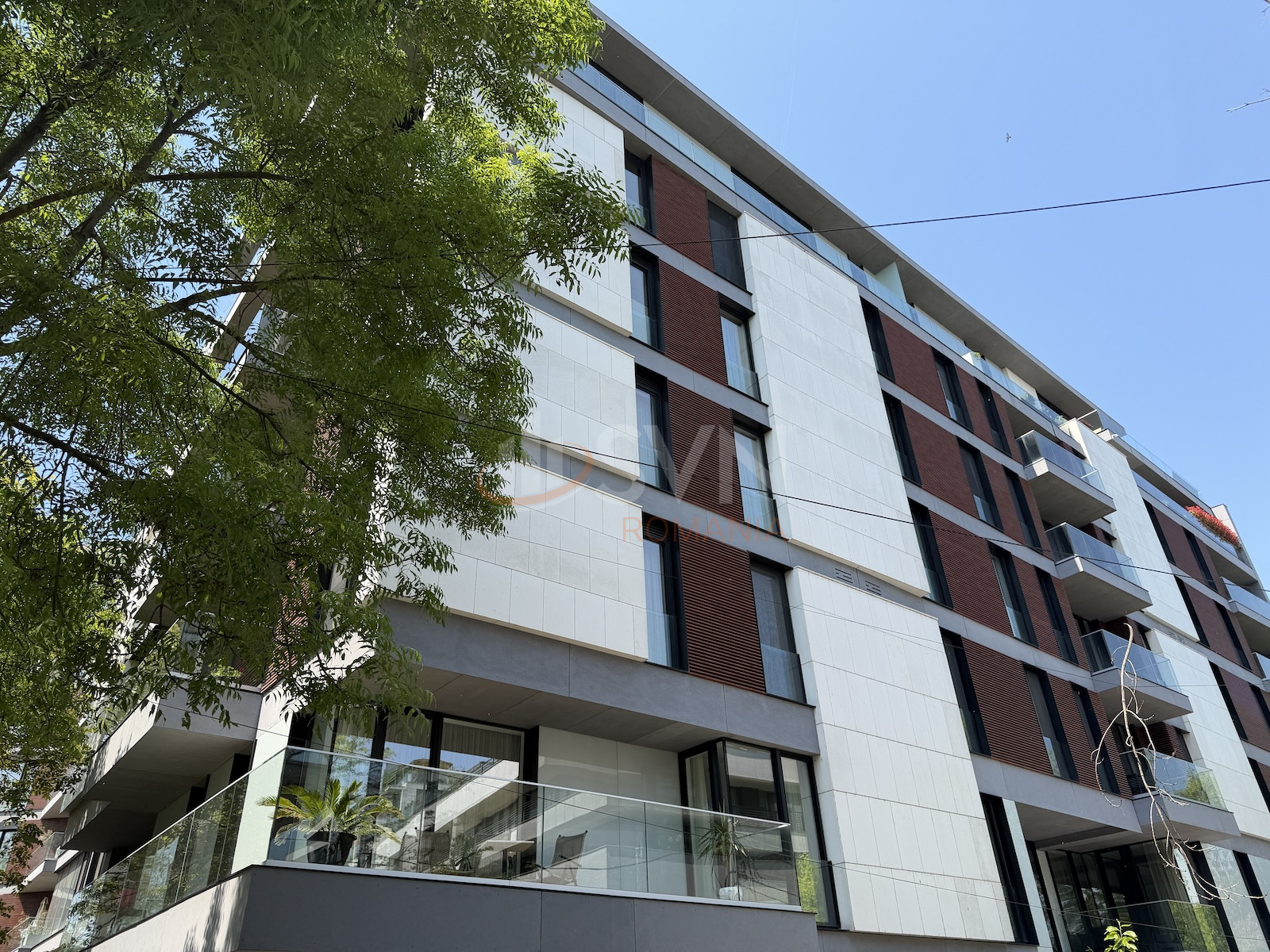 3 camere cu loc parcare subteran inclus Bucuresti/Herastrau