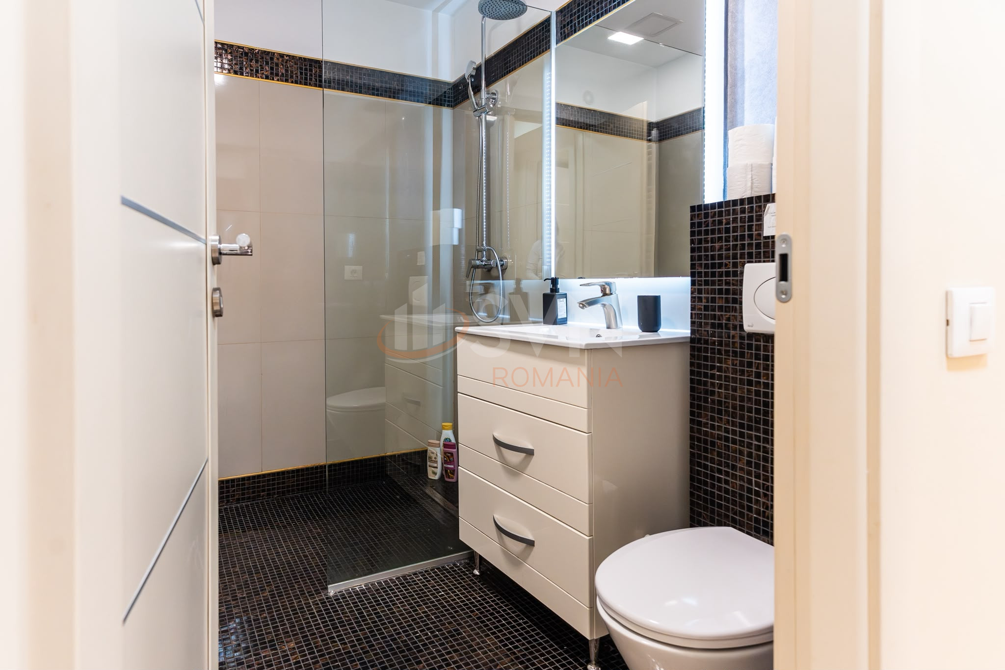 3 camere cu loc parcare subteran inclus Bucuresti/Herastrau