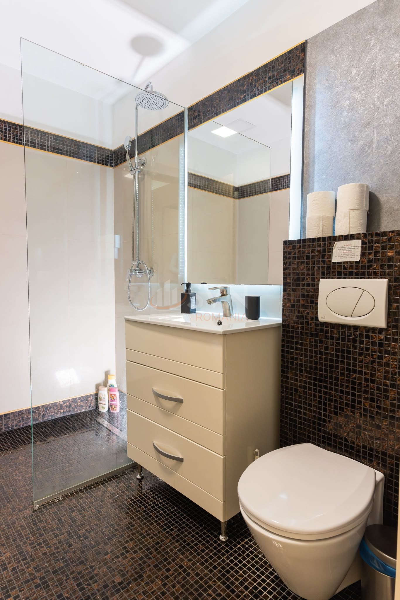 3 camere cu loc parcare subteran inclus Bucuresti/Herastrau