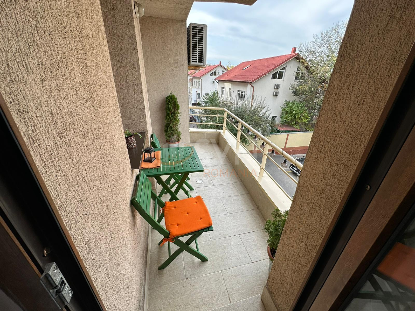 3 camere cu loc parcare subteran inclus Bucuresti/Herastrau