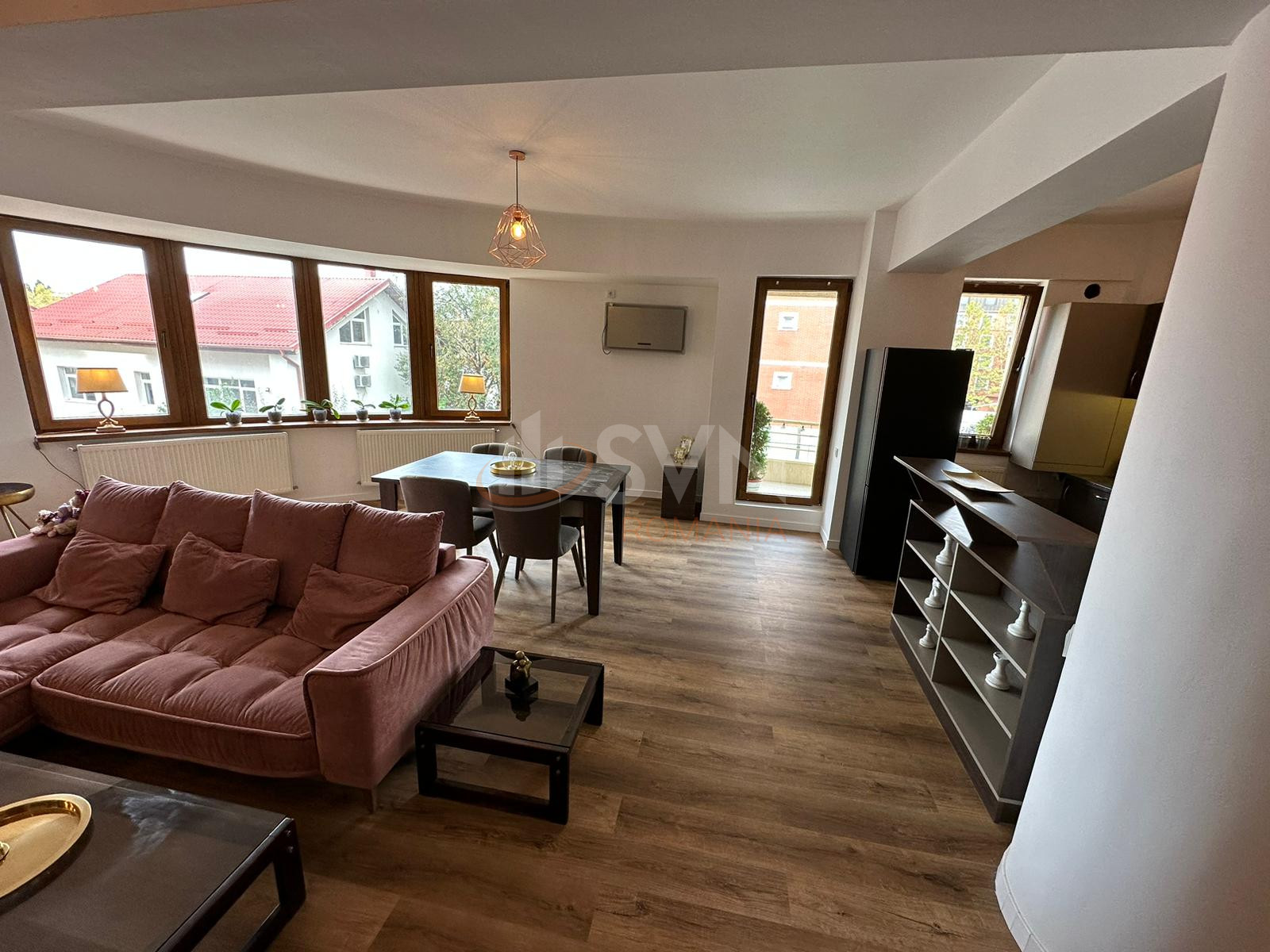 3 camere cu loc parcare subteran inclus Bucuresti/Herastrau