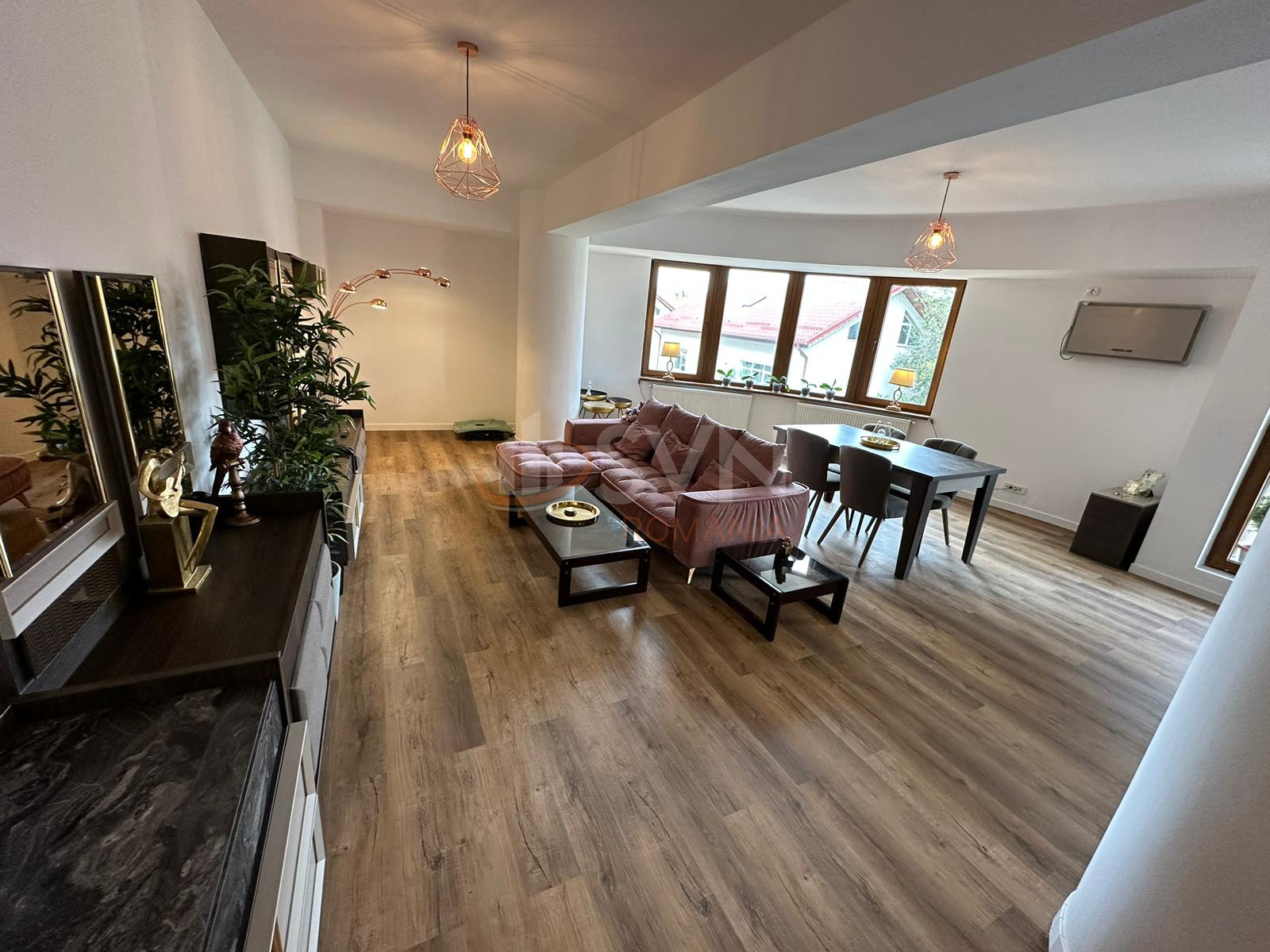 3 camere cu loc parcare subteran inclus Bucuresti/Herastrau