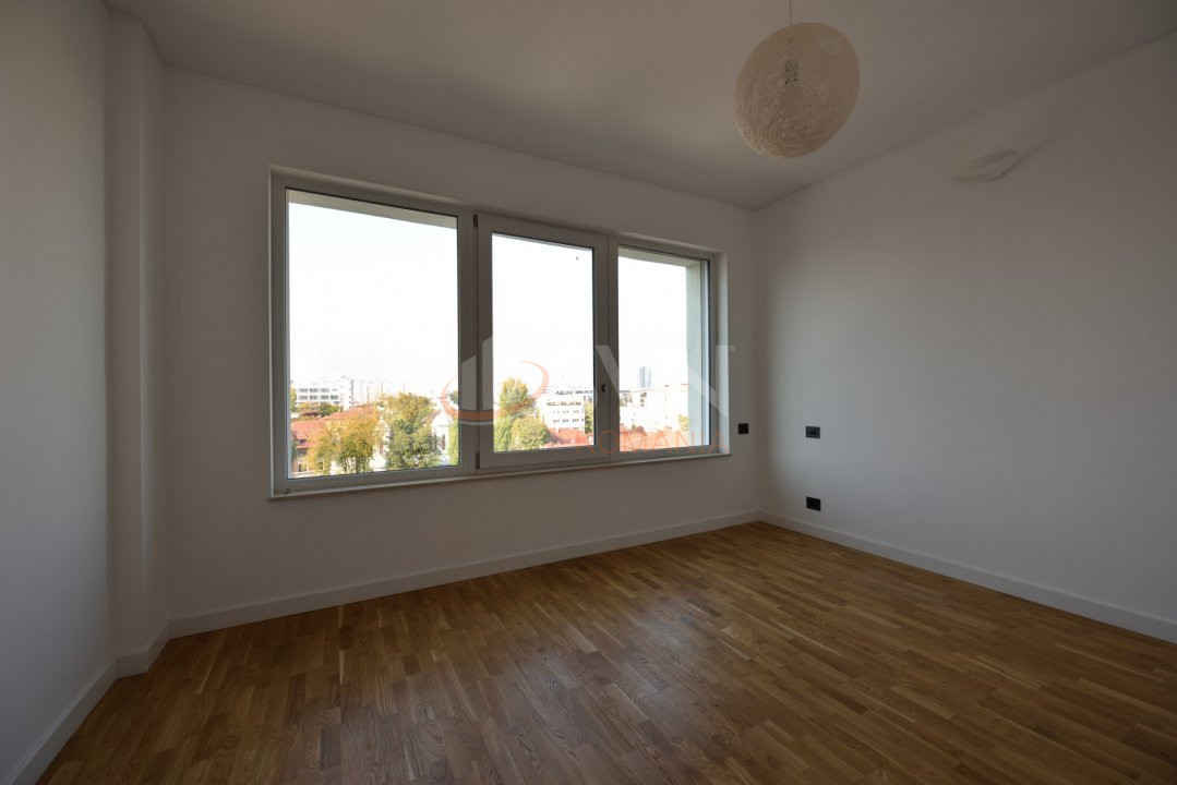3 camere cu loc parcare subteran inclus Bucuresti/Piata Romana