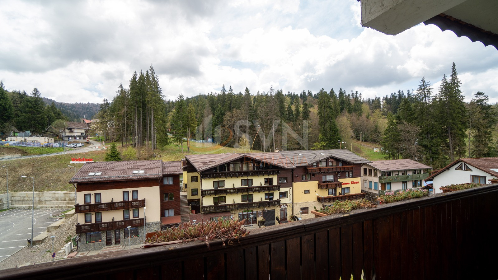 3 camere cu loc parcare subteran inclus Brasov/Clabucet