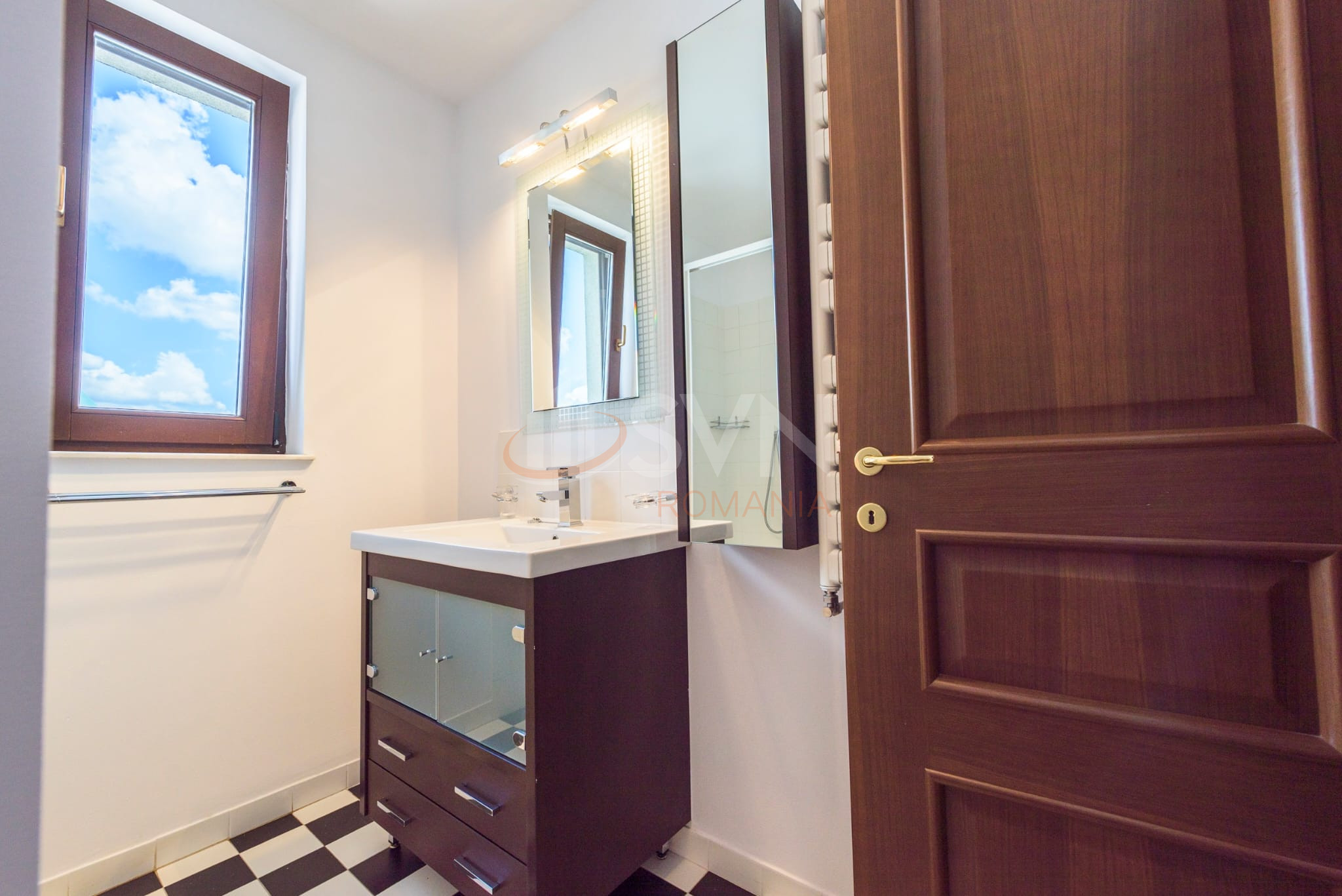 3 camere cu loc parcare subteran inclus Bucuresti/Aviatorilor