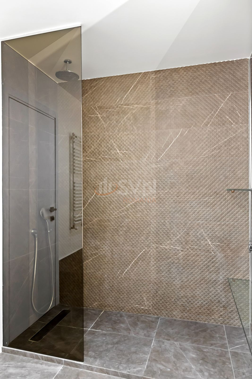 3 camere cu loc parcare subteran inclus Bucuresti/Aviatiei