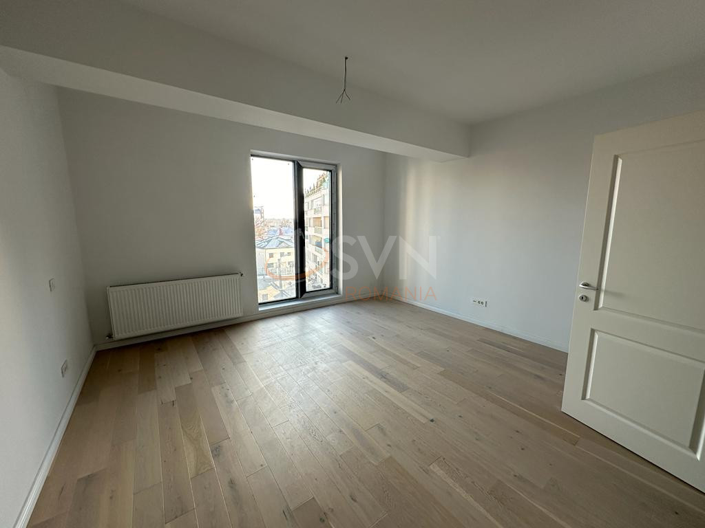 3 camere cu loc parcare subteran inclus Bucuresti/Herastrau