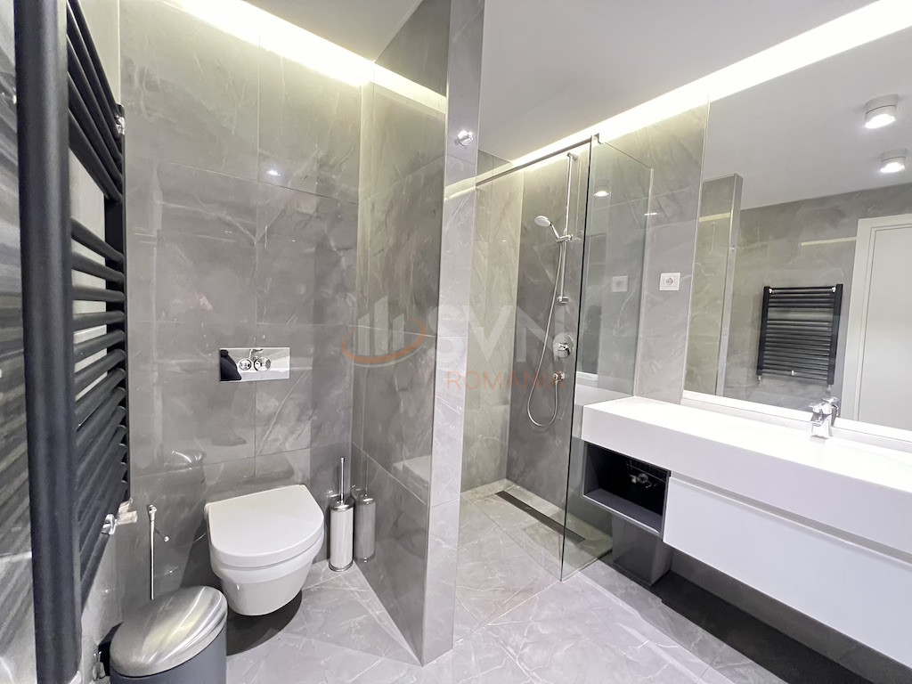 3 camere cu loc parcare subteran inclus Bucuresti/Herastrau