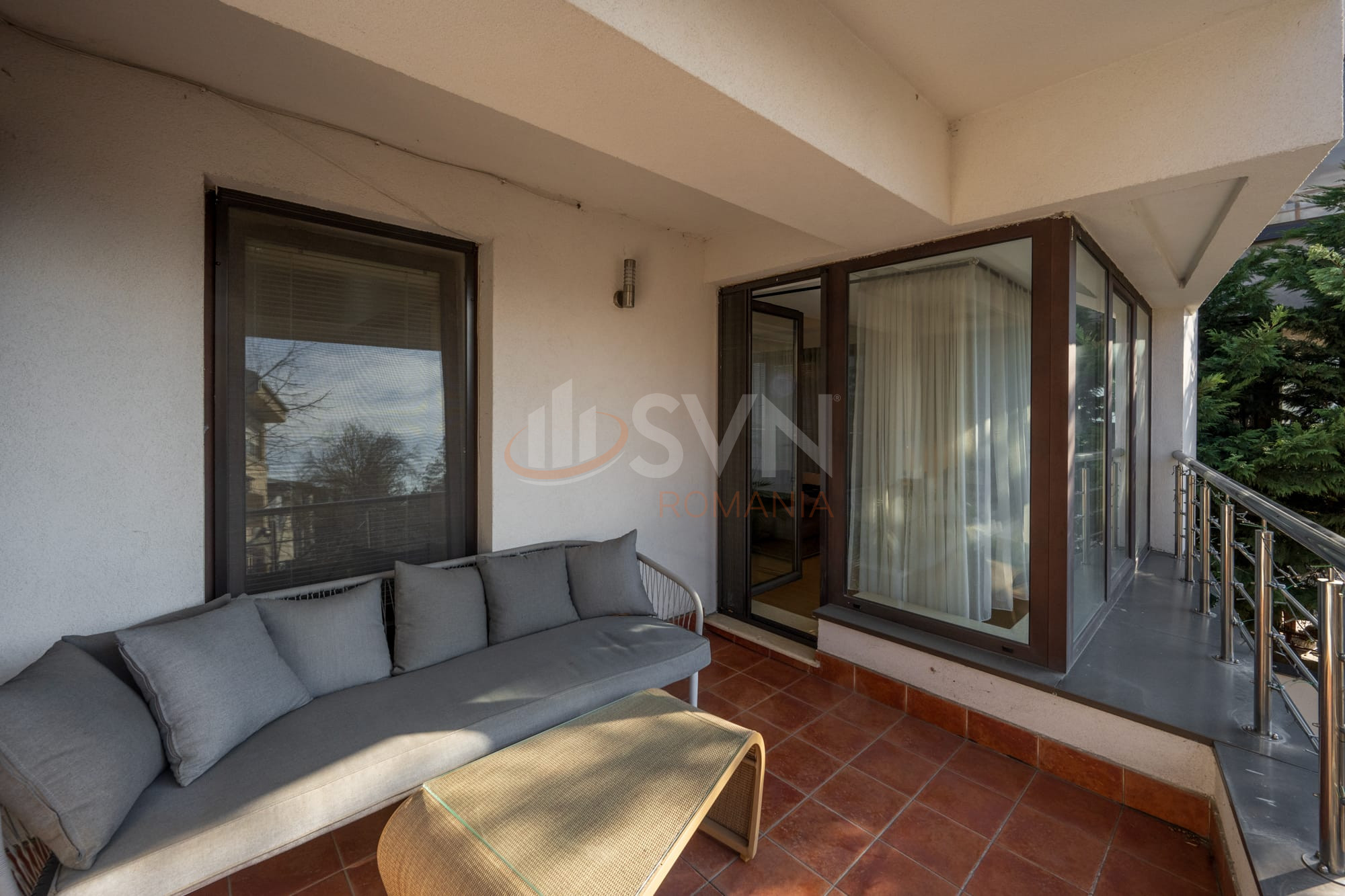 3 camere cu loc parcare subteran inclus Bucuresti/Dorobanti