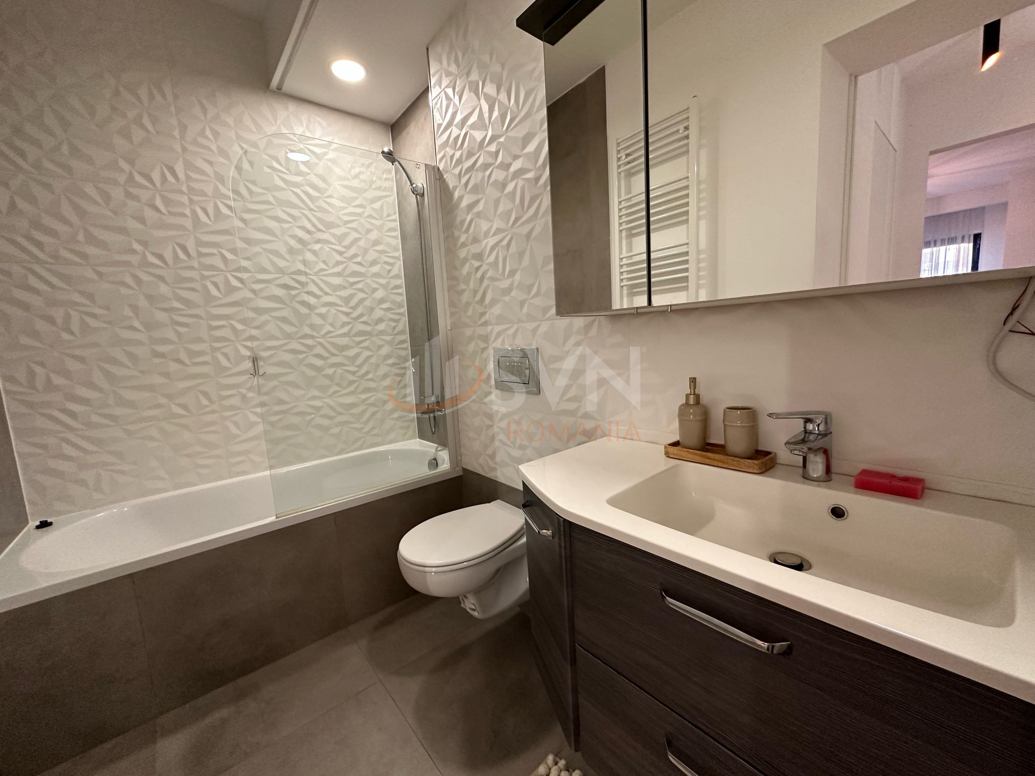 3 camere cu loc parcare subteran inclus Bucuresti/Pipera